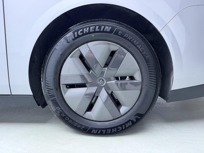 Li Auto Ideal MEGA 2024