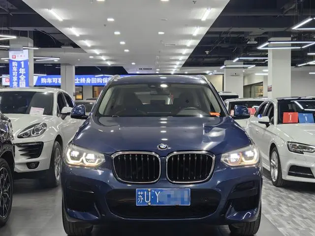 BMW BMW X3 Facelift xDrive25i M sports suit