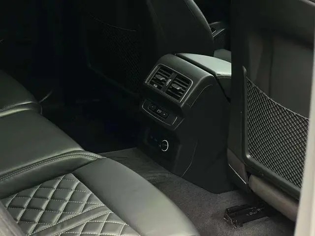 Audi Audi Q5L Sportback 45 TFSI Premium selection