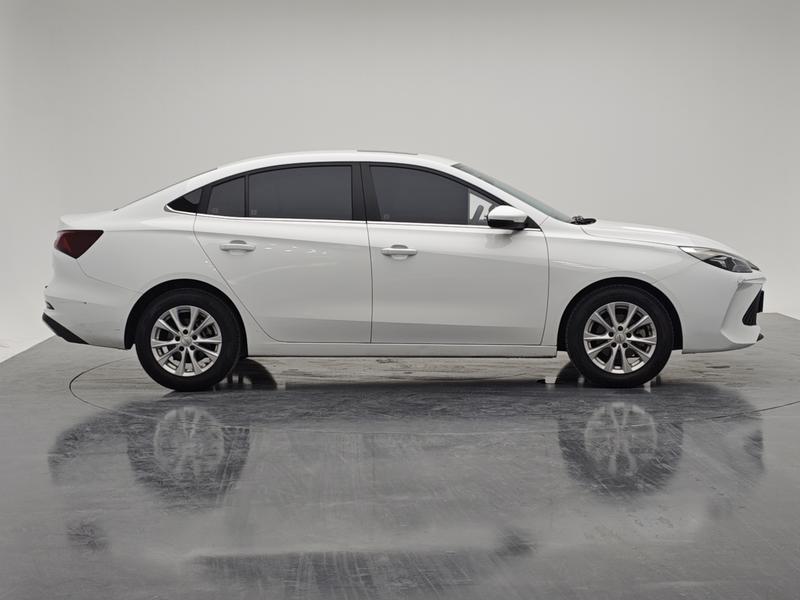 Roewe Roewe i5 2023
