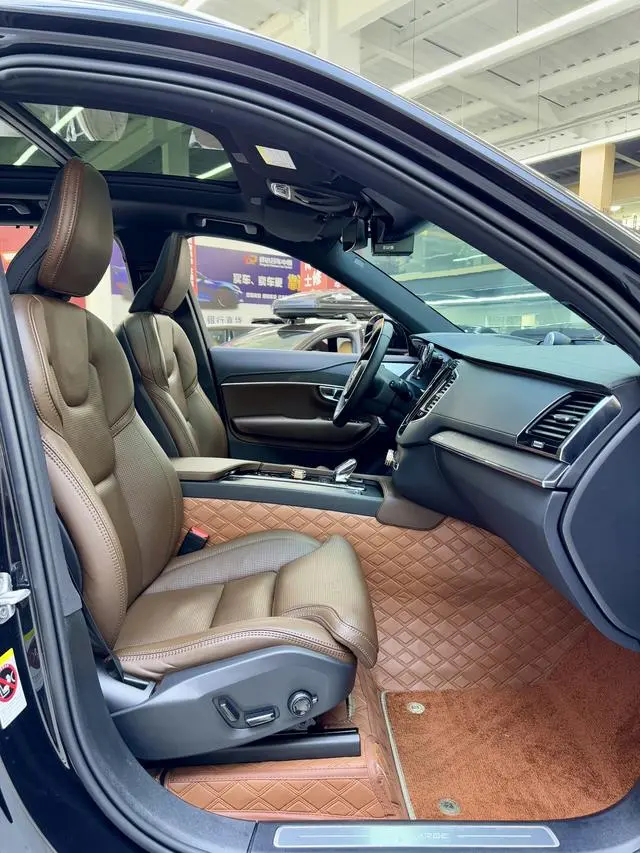 Volvo Volvo XC90 PHEV E-drive hybrid T8 Zhizun Deluxe Edition 7 Seats