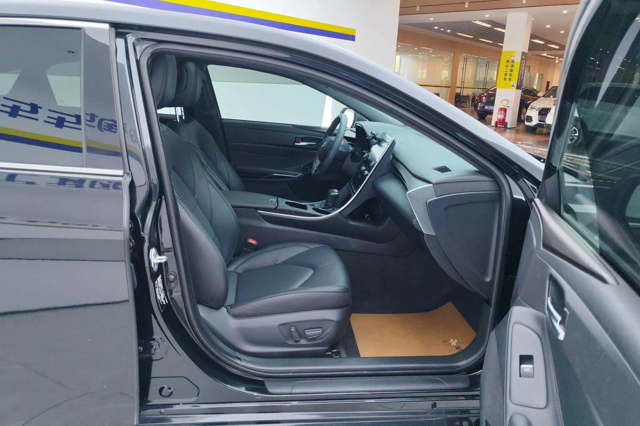 TOYOTA Asian dragon 2.0L Deluxe Edition Country VI