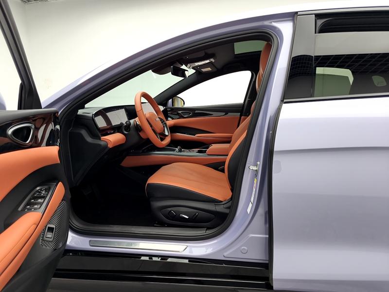 BYD seal 2025
