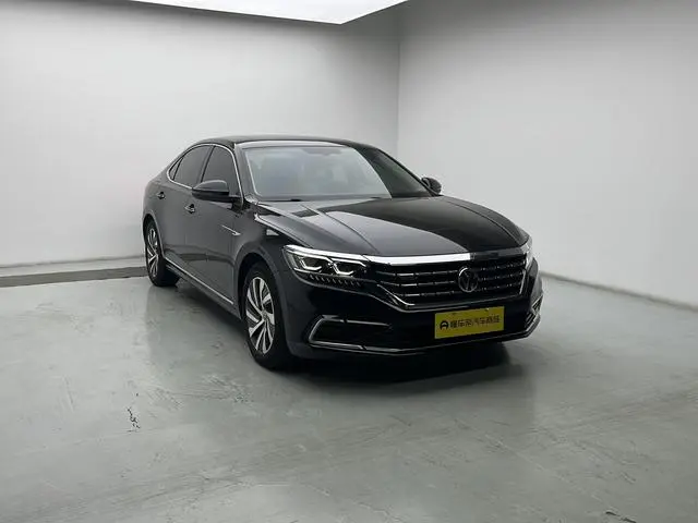 Volkswagen Passat PHEV 430PHEV Hybrid Deluxe Edition
