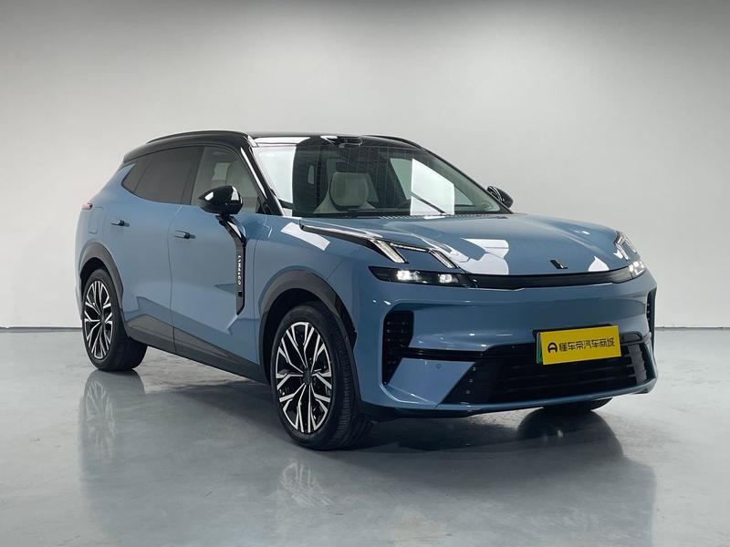 Lynk & Co Lynk&Co 08 EM-P 2026