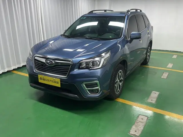 Subaru FORESTER Forester 2.0i Deluxe Edition EyeSight