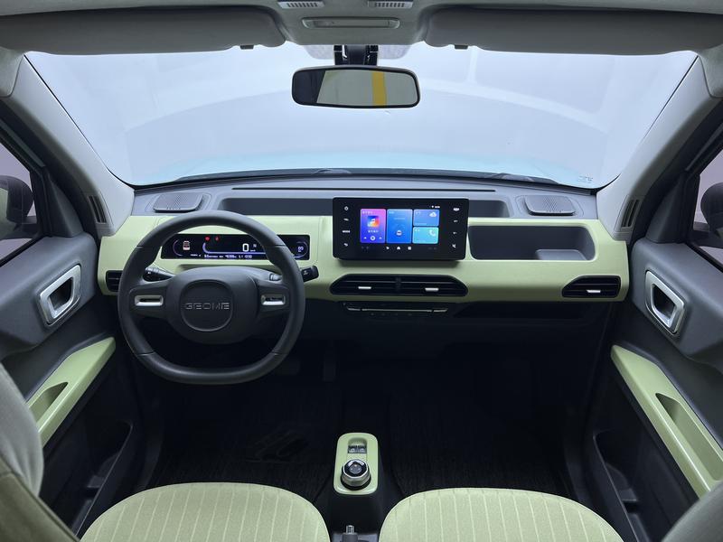 Geely Galaxy panda 2024