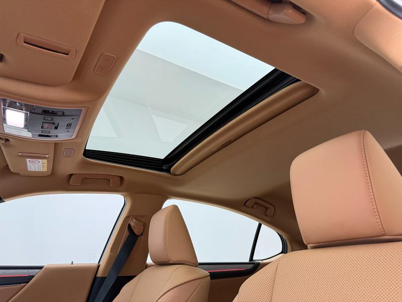 Lexus Lexus ES 2025