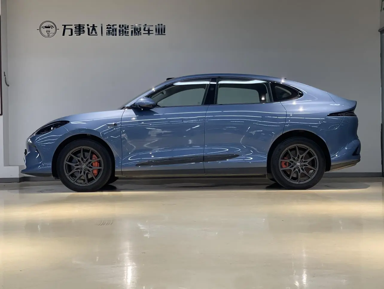 IM Zhiji LS6 Spirit Lizard Smart Driving Version