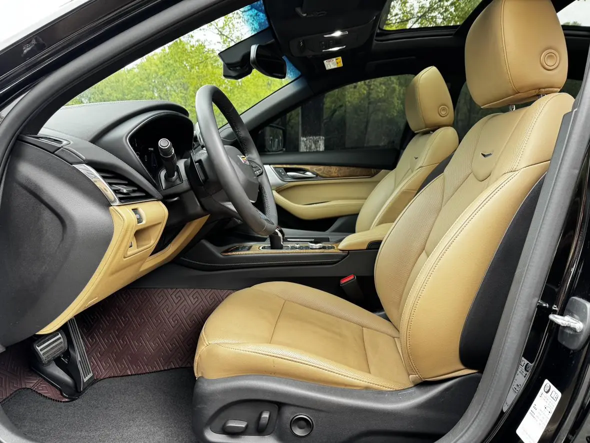 Cadillac Cadillac CT5 28T premium type