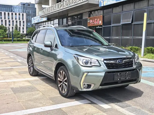 Subaru FORESTER Forester 2.0i Fashion Navigation Version