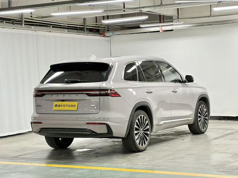 Geely Emgrand L 2024
