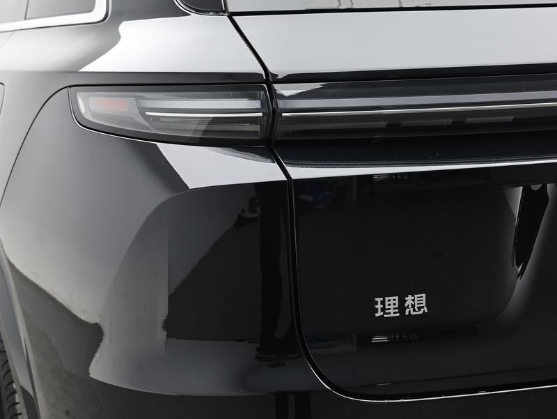 Li Auto Ideal L7 2025