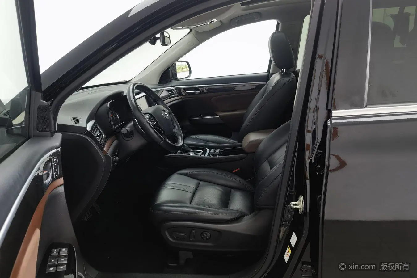 GAC Trumpchi GS8 320T two-wheel drive luxury Zhilian Edition 7 seats