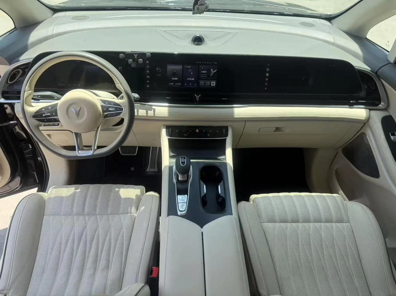 VOYAH Lantu Dreamer PHEV Low-carbon version of the dream