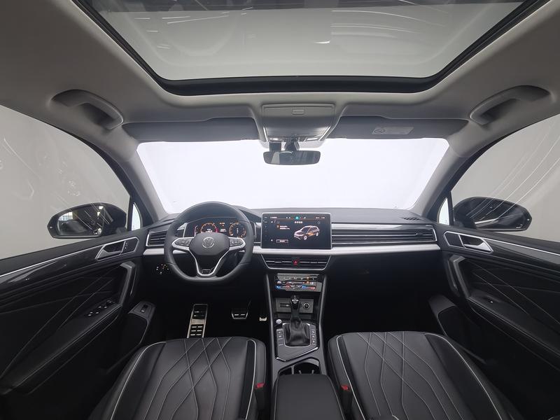 Volkswagen Tiguan L 2024