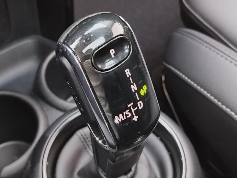MINI MINI 2023