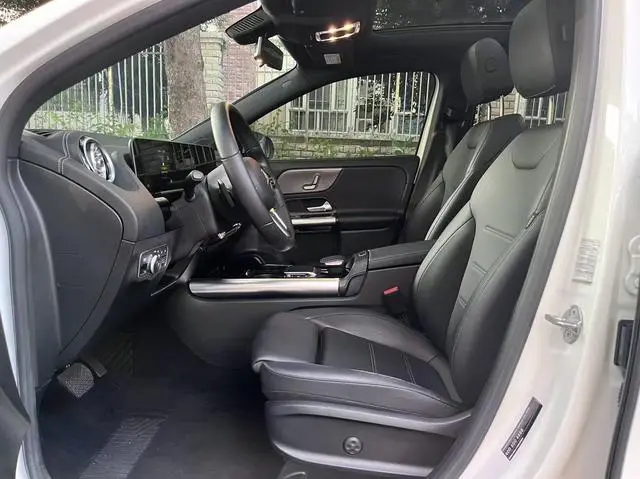 Mercedes-Benz Mercedes-Benz GLA GLA 200
