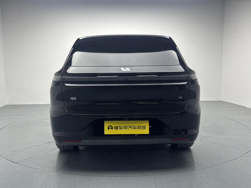 Li Auto Ideal L6 2025
