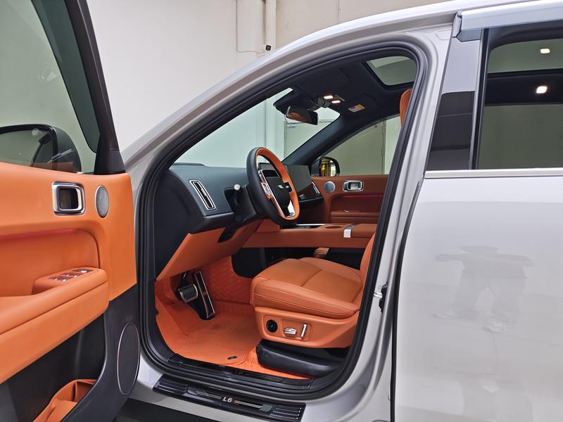 Li Auto Ideal L6 2024