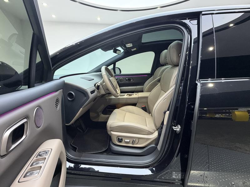 Li Auto Ideal i6 2025