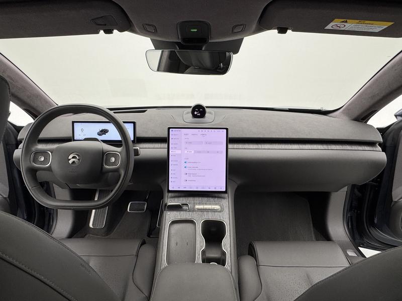 NIO NIO ET7 2023