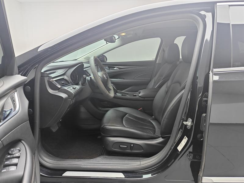 Buick LaCrosse 2022