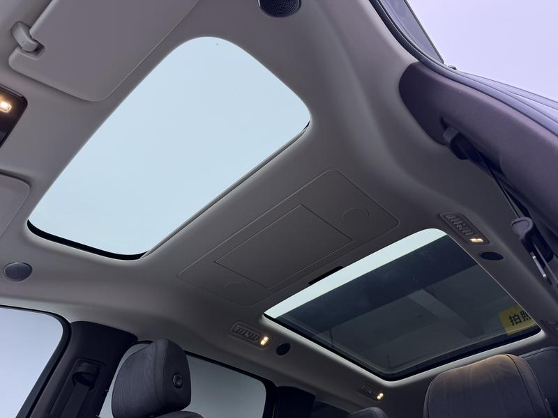Li Auto Ideal MEGA 2024