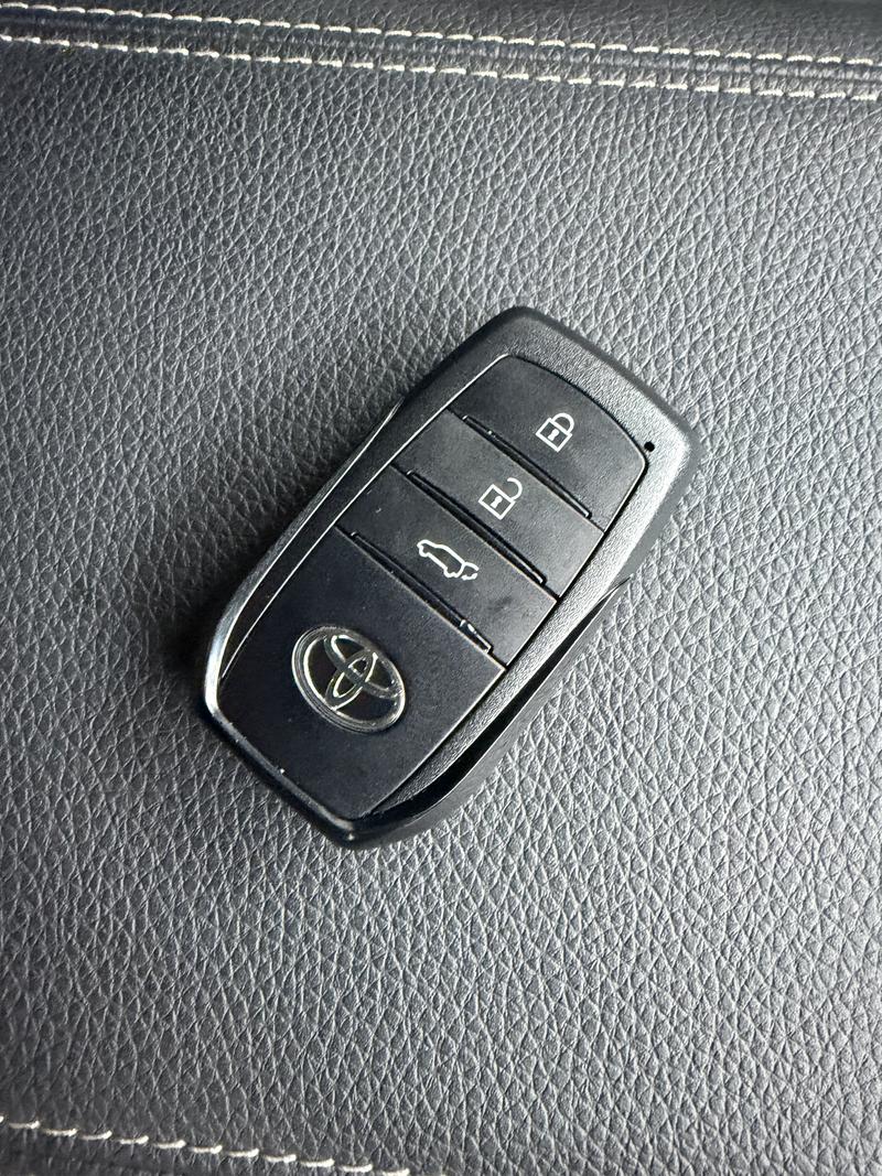 Toyota Prado 2024