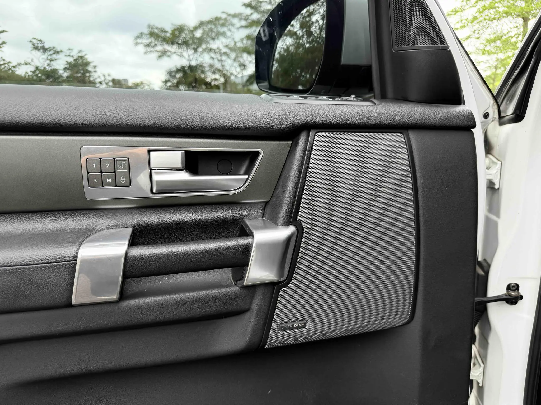 Land Rover discover 3.0 SC Yao Black Collector's Edition SE