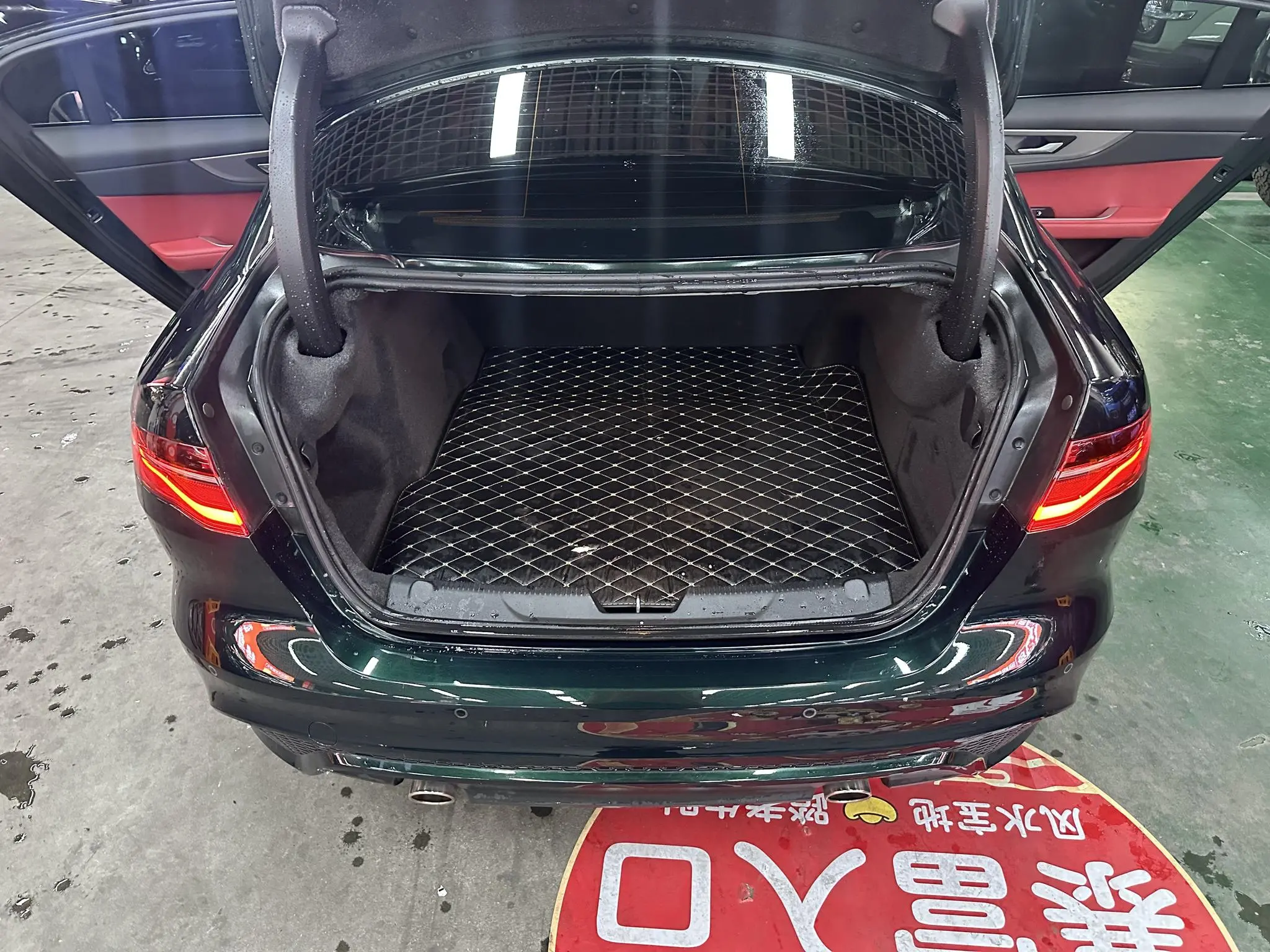 Jaguar Jaguar XEL 2.0T 250PS R-DYNAMIC S Enterprising Sports Edition