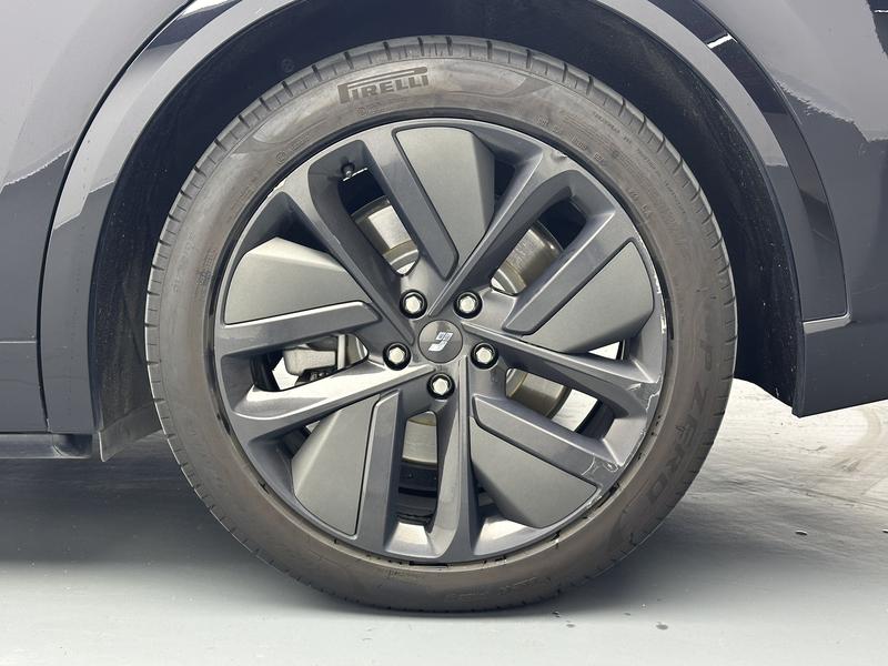 Li Auto Ideal L9 2022