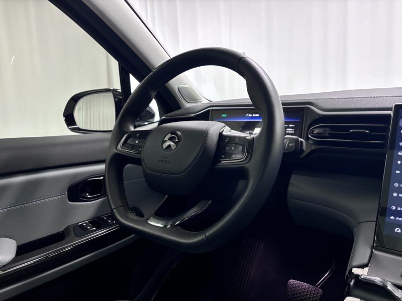 NIO NIO ES6 2020
