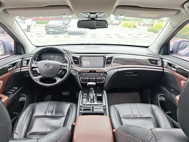 GAC Trumpchi GS8 320T two-wheel drive luxury Zhilian Edition 7 seats