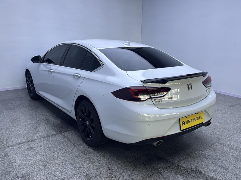 Buick Regal 2024