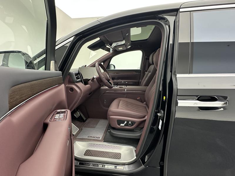 Luxeed Zhijie V9 2026