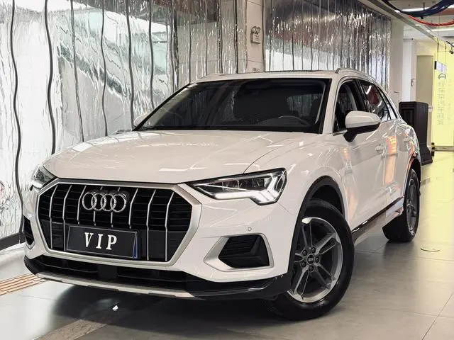 Audi Audi Q3 35 TFSI aggressive and elegant type