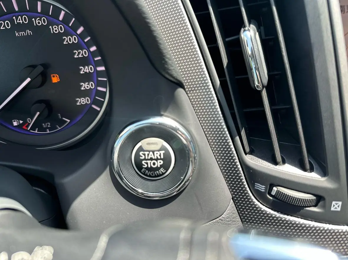 Infiniti Infiniti Q50L 2.0T Enjoy Edition