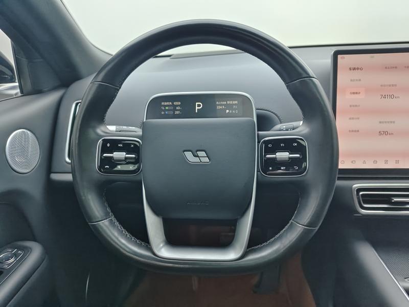 Li Auto Ideal L8 2023