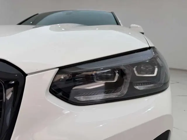 BMW BMW X4 Facelift xDrive 30i M sports Yao Ye Suit