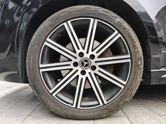 Mercedes-Benz Mercedes-Benz V-class V 260 L Long wheelbase Deluxe Edition