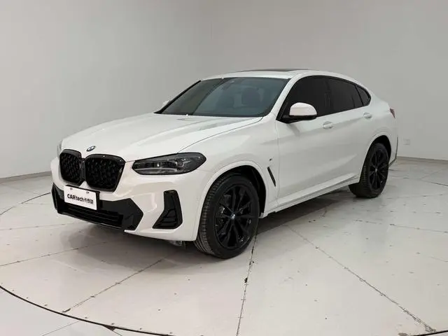 BMW BMW X4 Facelift xDrive 30i M sports Yao Ye Suit