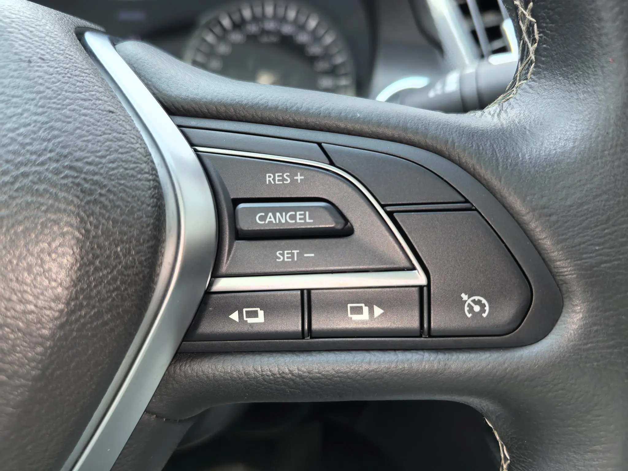 Infiniti Infiniti Q50L 2.0T Premium Version Country VI