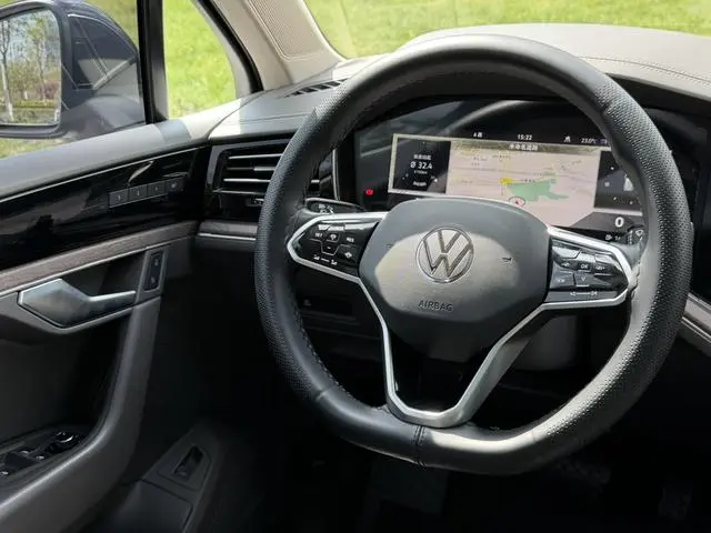 Volkswagen Touareg 3.0 TSI Ruixiang Edition Classic Sports Suit