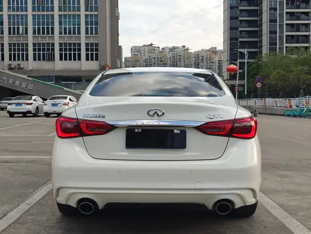 Infiniti Infiniti Q50L 2.0T Comfort Edition