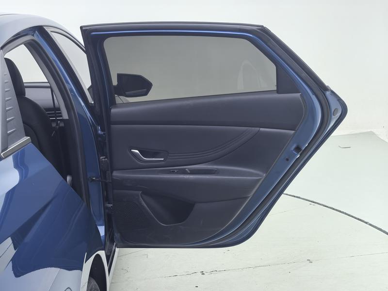 Hyundai Elantra 2021