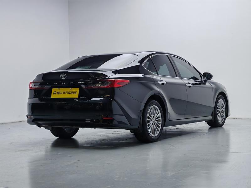 Toyota Camry 2024