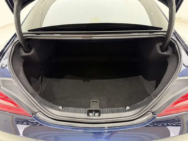 Mercedes-Benz Mercedes-Benz CLA CLA 220 4MATIC