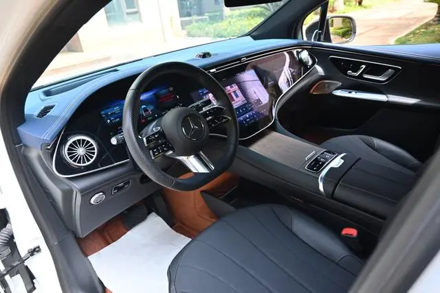 Mercedes-Benz Mercedes-Benz EQE SUV EQE SUV 500 4MATIC Ultimate Edition