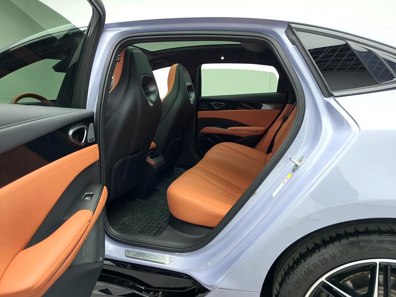 BYD seal 2025